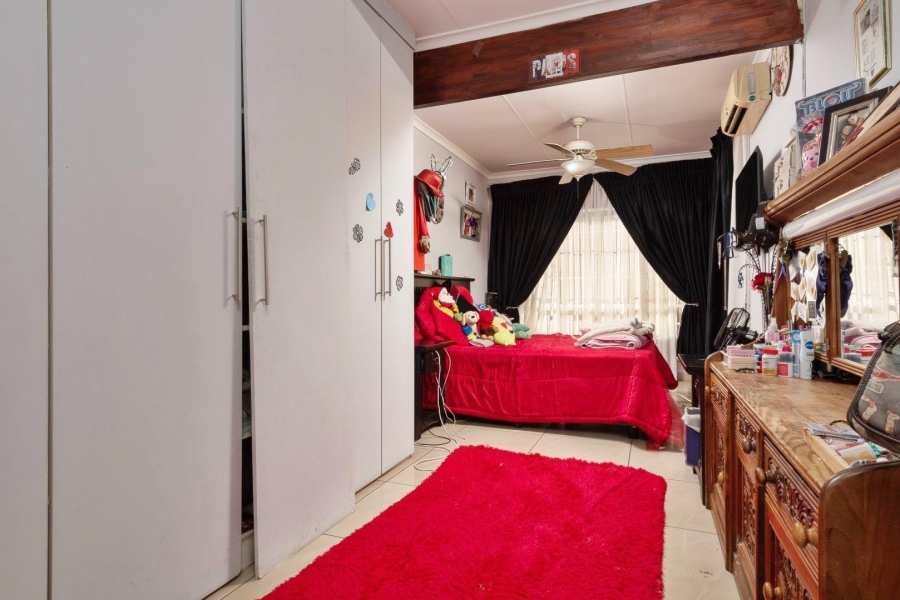 4 Bedroom Property for Sale in Verwoerdpark Gauteng