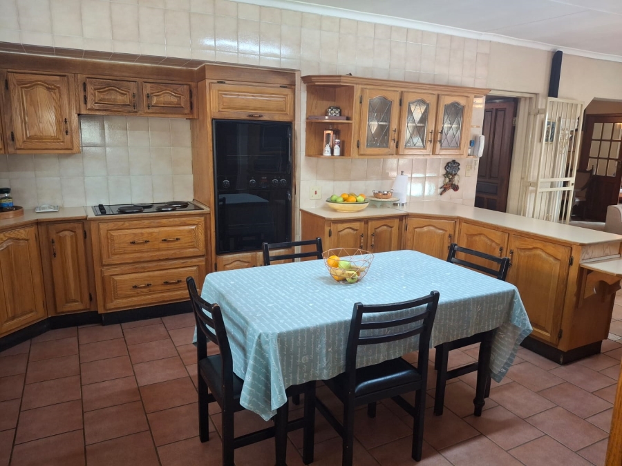 4 Bedroom Property for Sale in Brackenhurst Gauteng