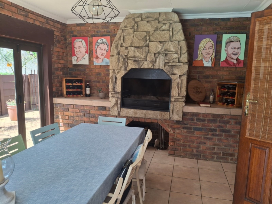 4 Bedroom Property for Sale in Brackenhurst Gauteng