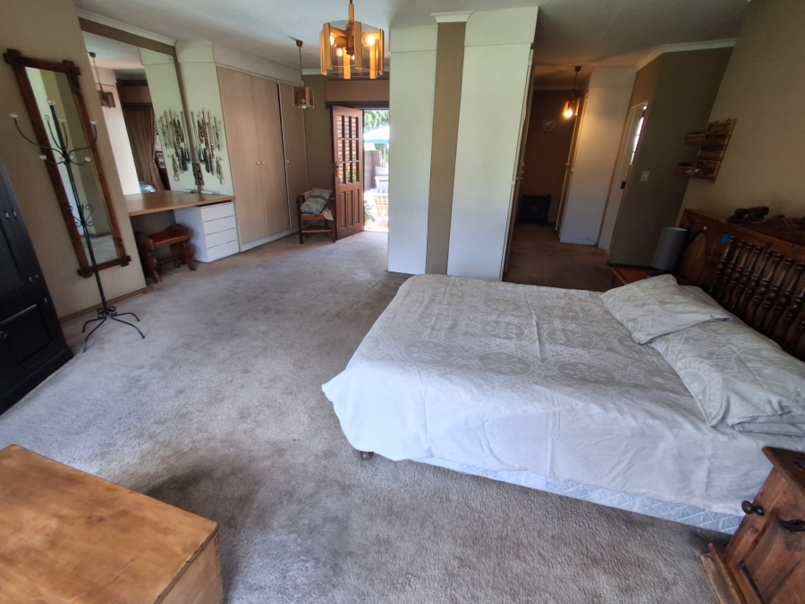 4 Bedroom Property for Sale in Brackenhurst Gauteng
