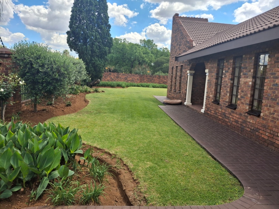 4 Bedroom Property for Sale in Brackenhurst Gauteng