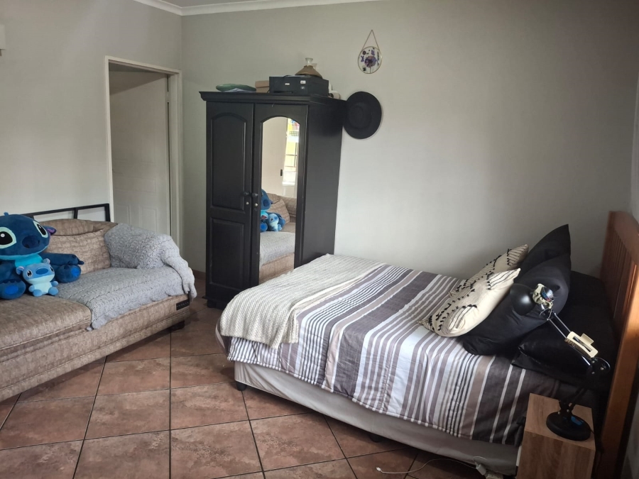 4 Bedroom Property for Sale in Brackenhurst Gauteng