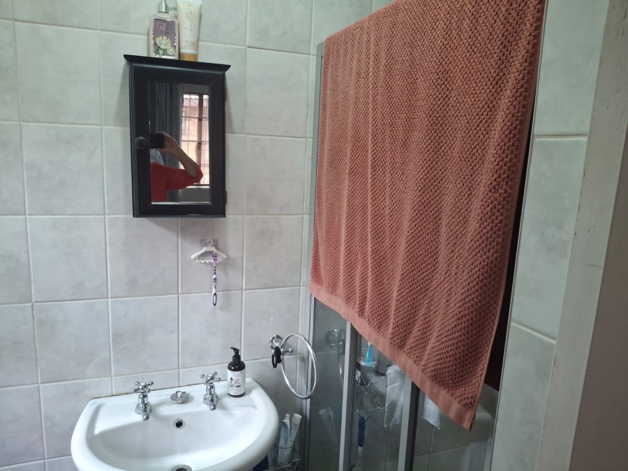 4 Bedroom Property for Sale in Brackenhurst Gauteng