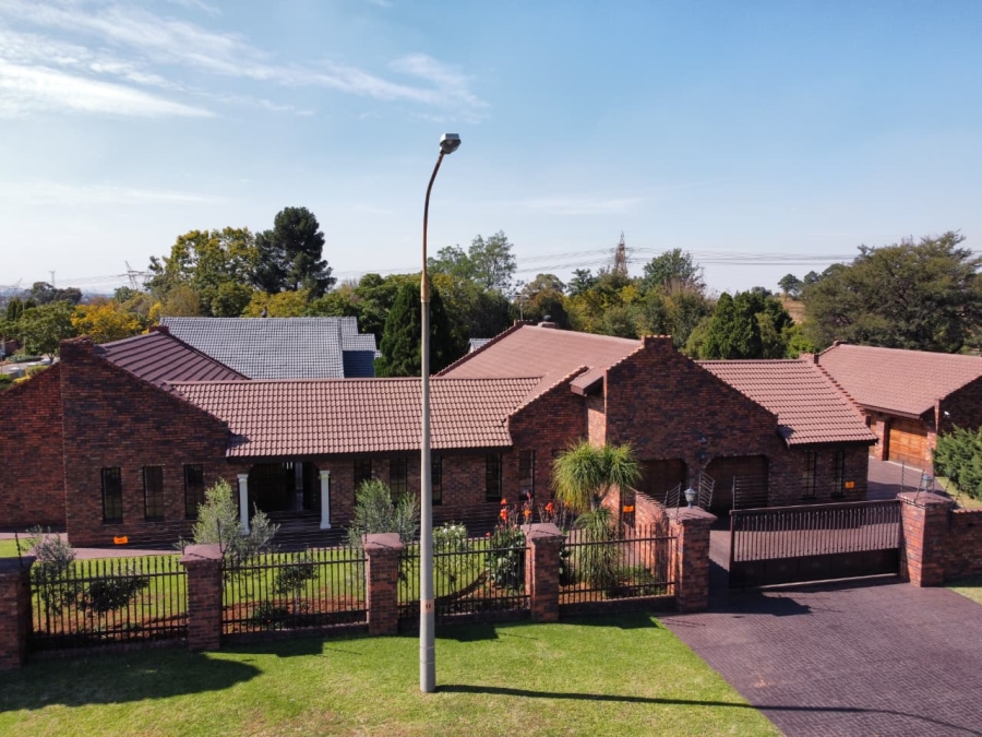 4 Bedroom Property for Sale in Brackenhurst Gauteng
