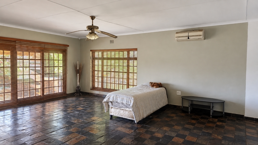 4 Bedroom Property for Sale in Rant En Dal Gauteng