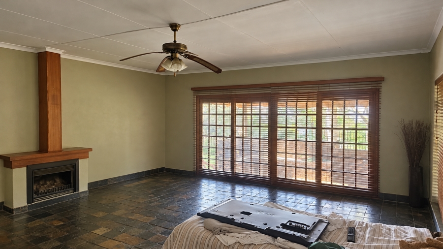 4 Bedroom Property for Sale in Rant En Dal Gauteng