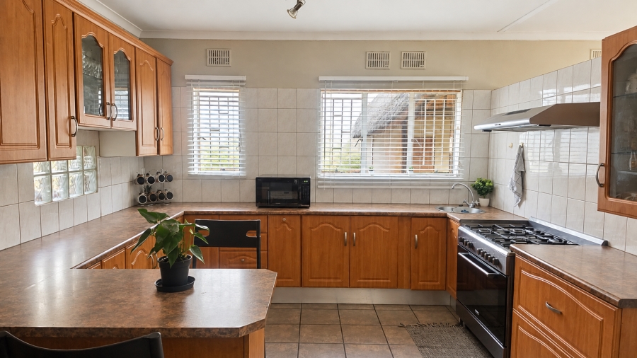 4 Bedroom Property for Sale in Rant En Dal Gauteng