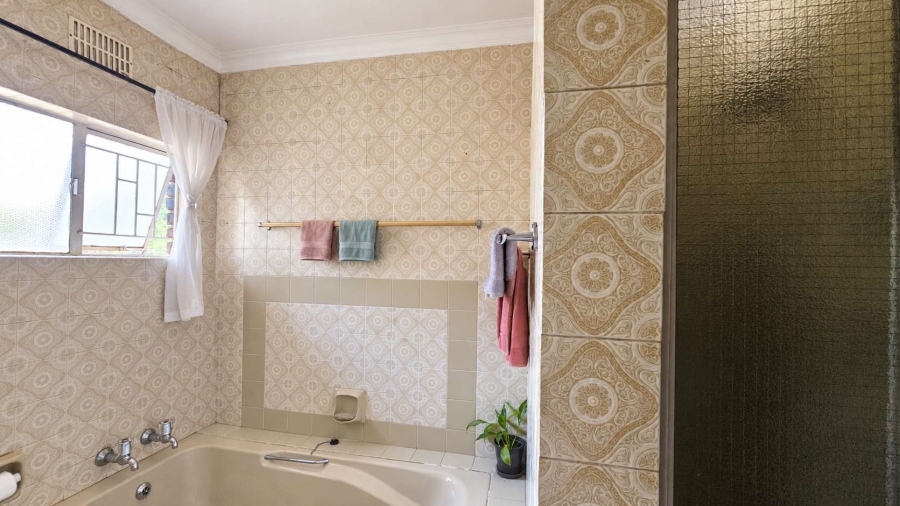 4 Bedroom Property for Sale in Rant En Dal Gauteng