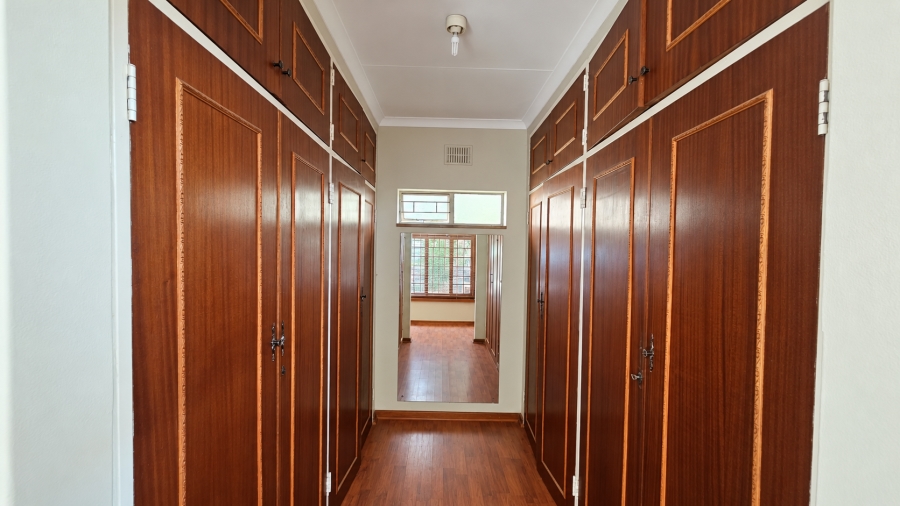4 Bedroom Property for Sale in Rant En Dal Gauteng