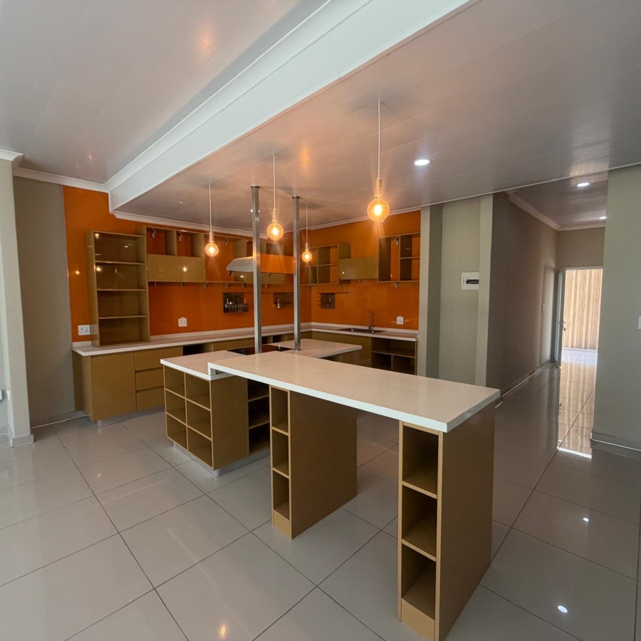 To Let 4 Bedroom Property for Rent in Morningside Manor Gauteng