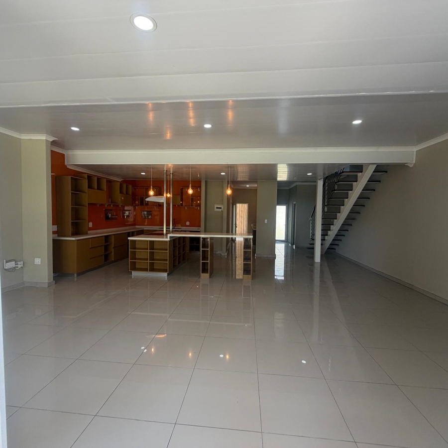 To Let 4 Bedroom Property for Rent in Morningside Manor Gauteng