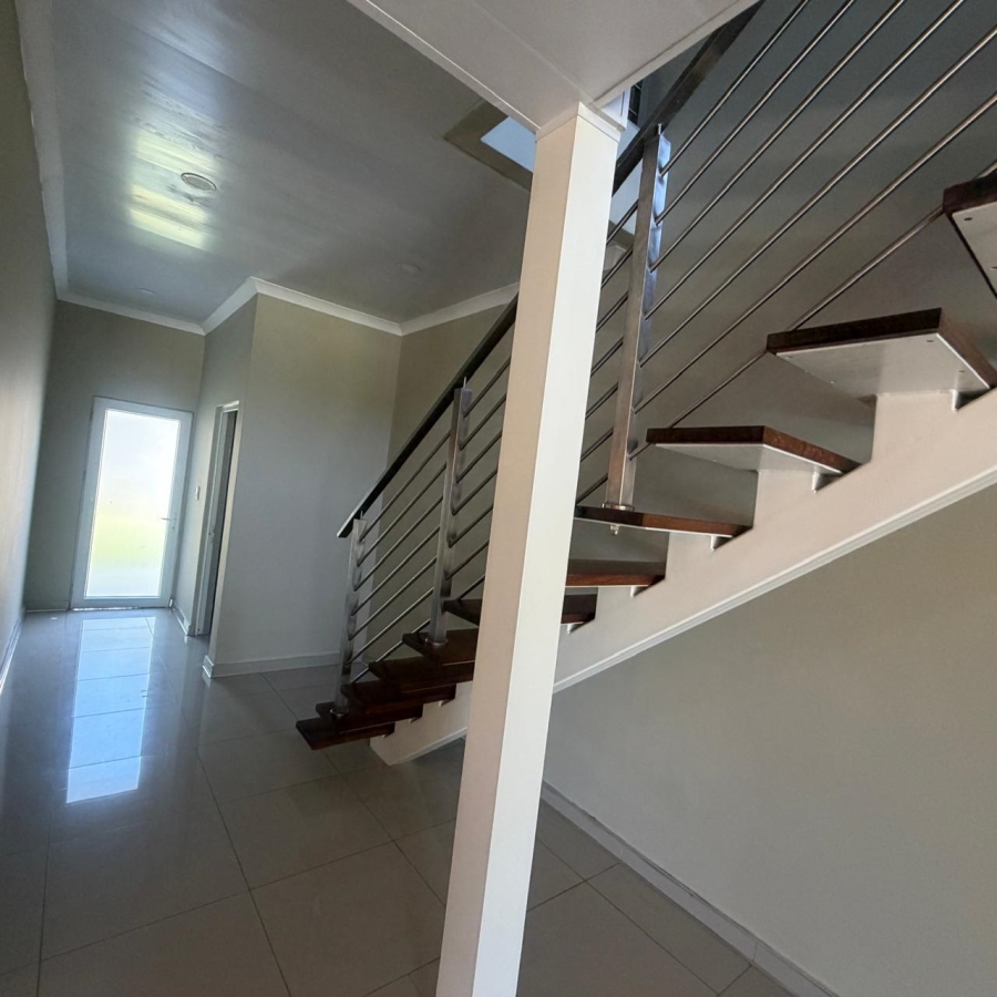To Let 4 Bedroom Property for Rent in Morningside Manor Gauteng