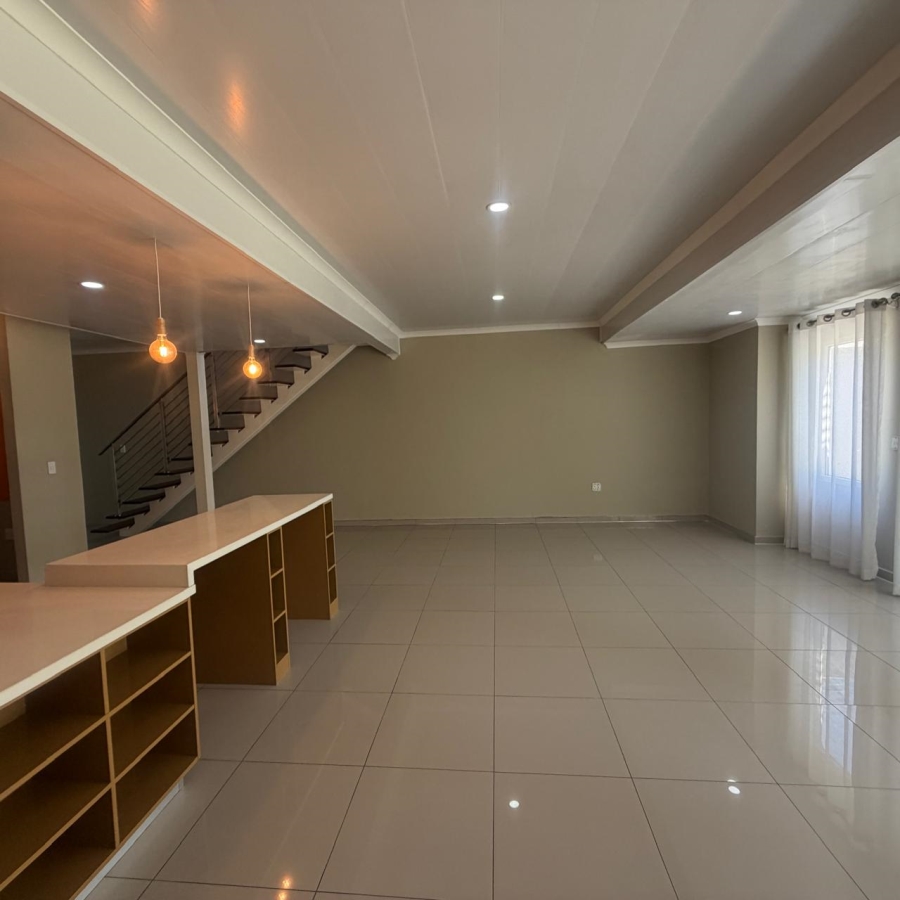 To Let 4 Bedroom Property for Rent in Morningside Manor Gauteng