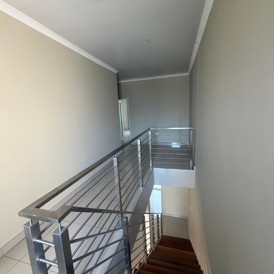 To Let 4 Bedroom Property for Rent in Morningside Manor Gauteng