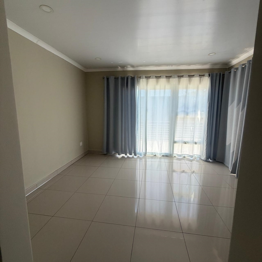 To Let 4 Bedroom Property for Rent in Morningside Manor Gauteng