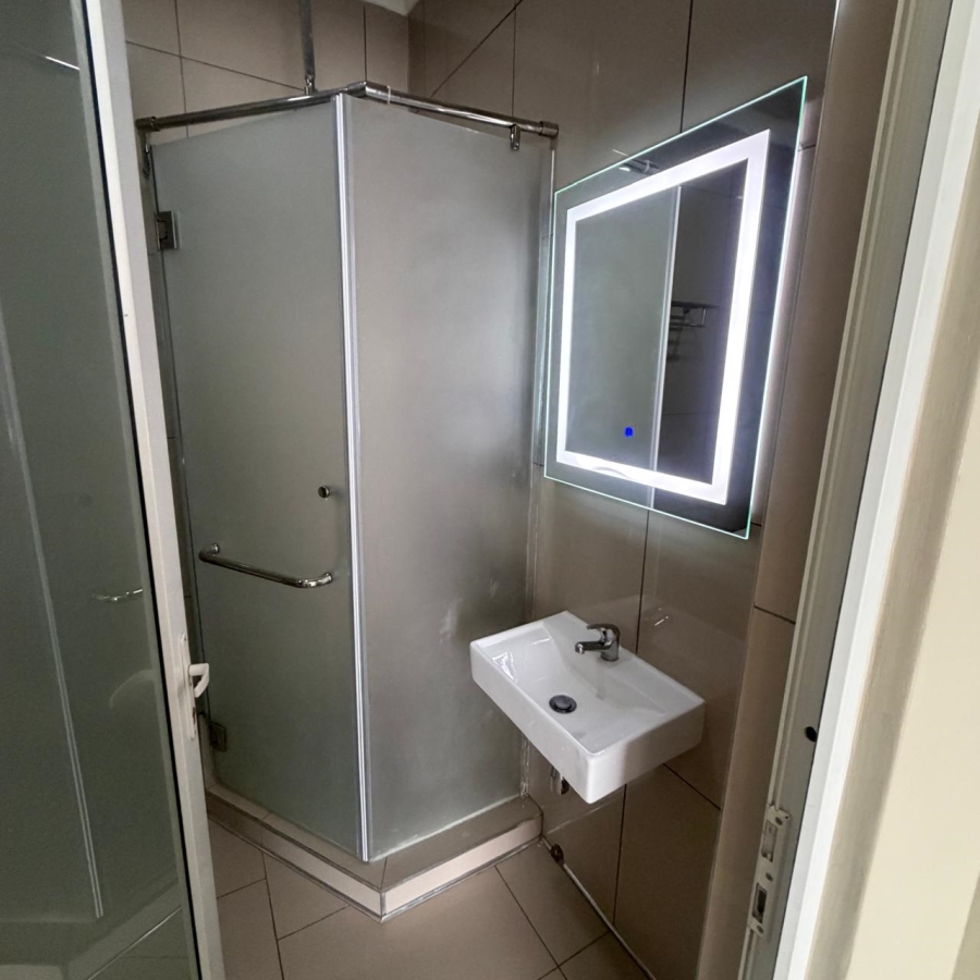 To Let 4 Bedroom Property for Rent in Morningside Manor Gauteng