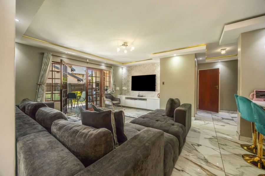 3 Bedroom Property for Sale in Equestria Gauteng