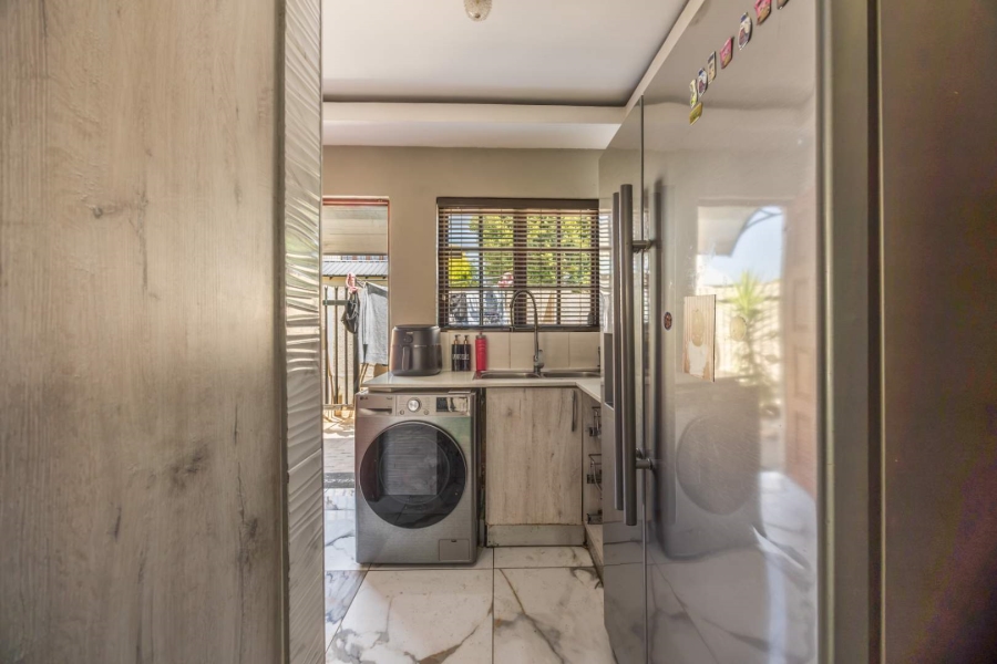 3 Bedroom Property for Sale in Equestria Gauteng