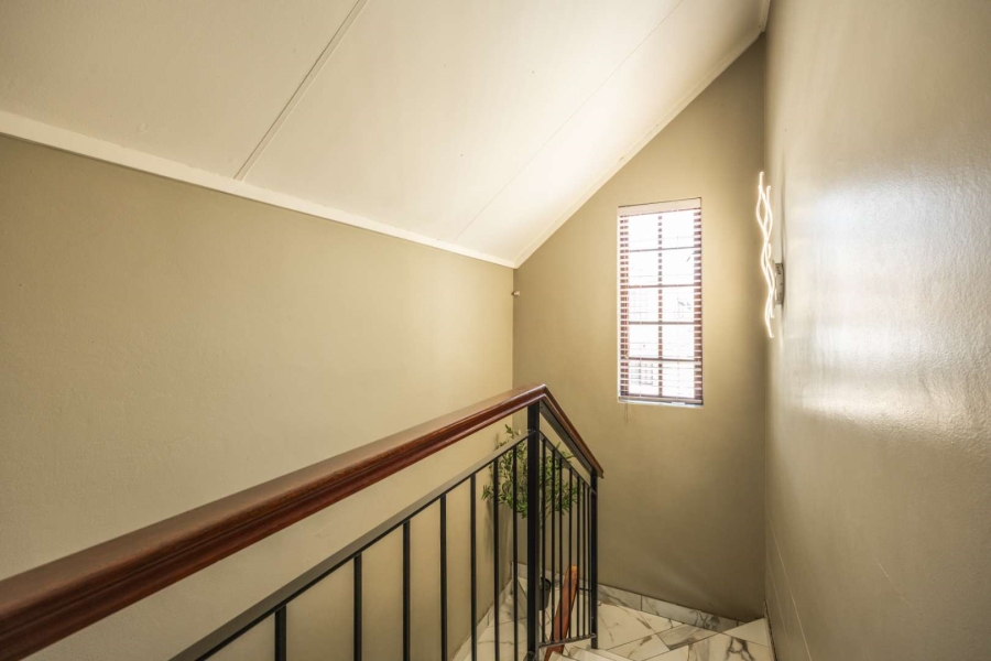 3 Bedroom Property for Sale in Equestria Gauteng