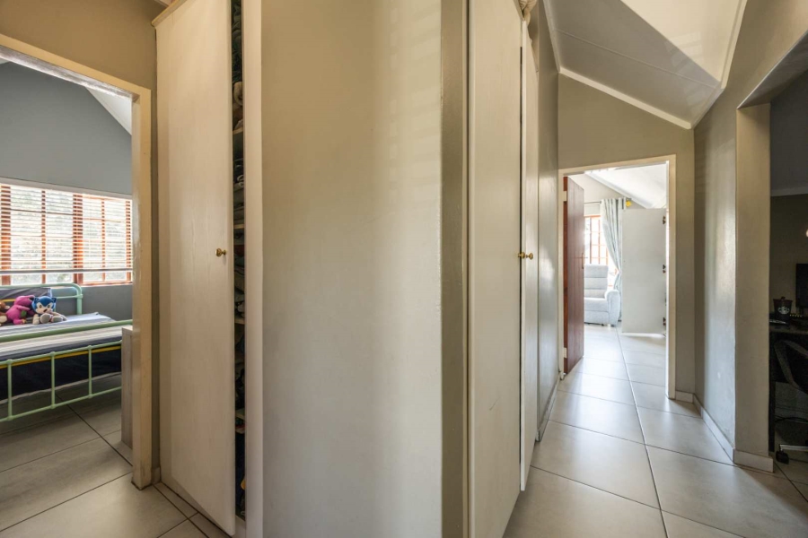 3 Bedroom Property for Sale in Equestria Gauteng