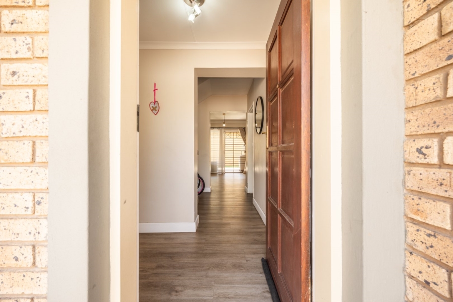 3 Bedroom Property for Sale in Equestria Gauteng