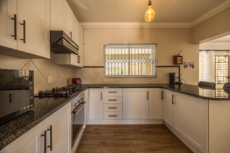 3 Bedroom Property for Sale in Equestria Gauteng