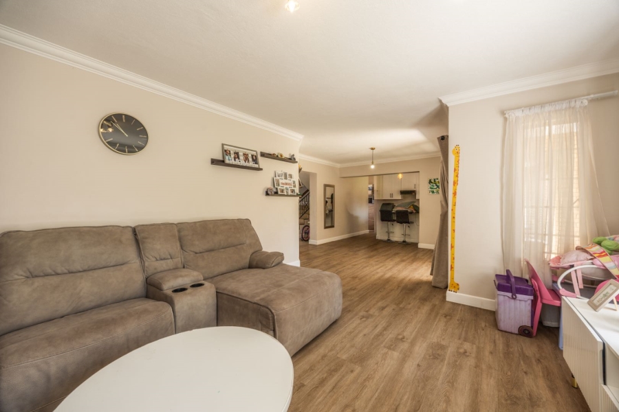 3 Bedroom Property for Sale in Equestria Gauteng