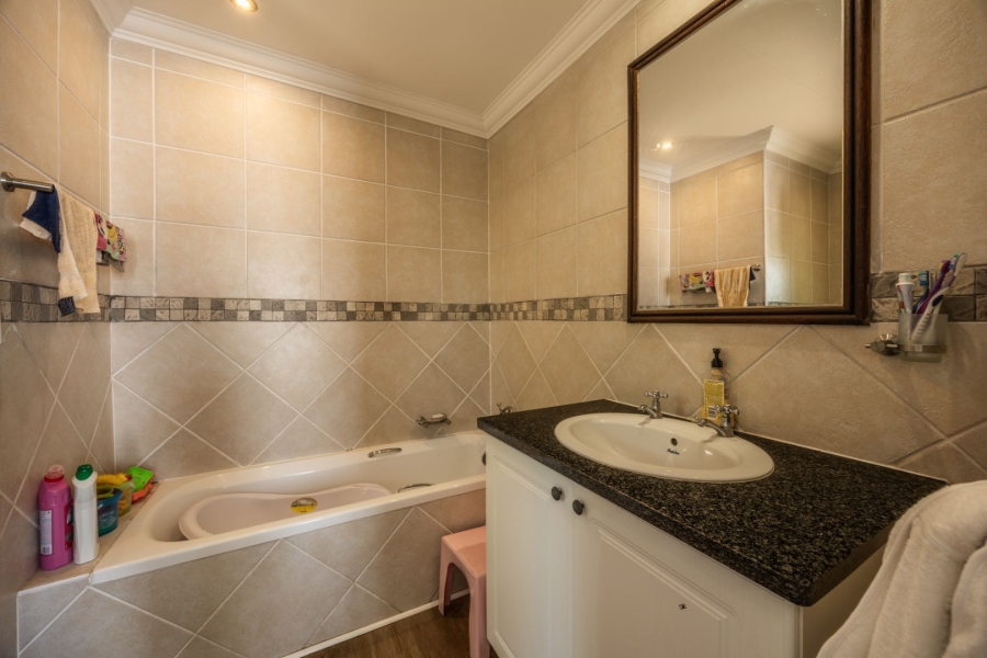 3 Bedroom Property for Sale in Equestria Gauteng