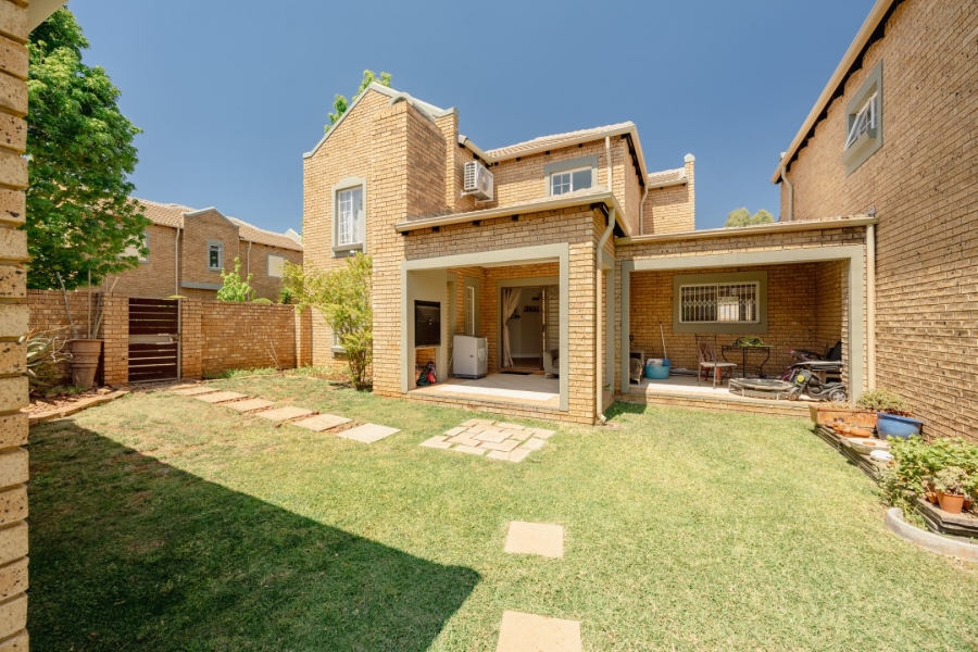 3 Bedroom Property for Sale in Equestria Gauteng