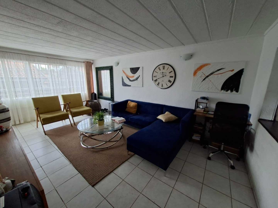 To Let 2 Bedroom Property for Rent in Weltevreden Park Gauteng