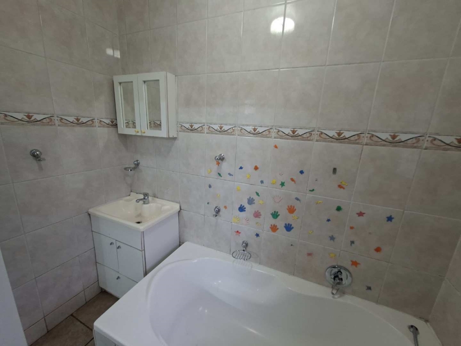 To Let 3 Bedroom Property for Rent in Randpark Ridge Gauteng