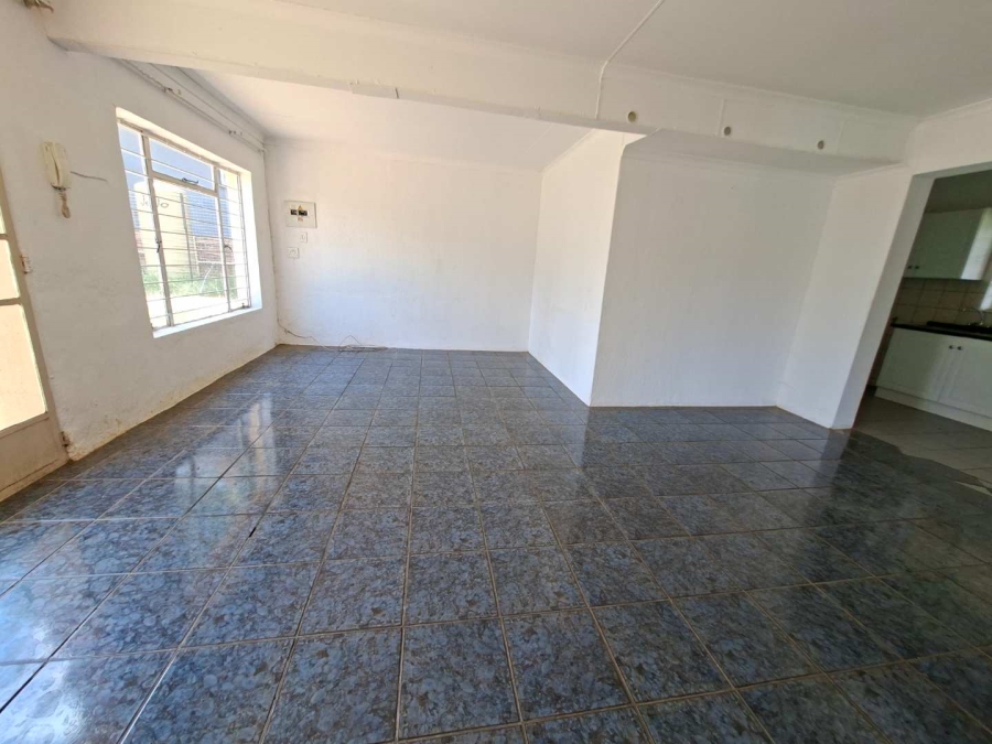 2 Bedroom Property for Sale in Weltevreden Park Gauteng