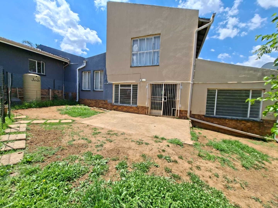 2 Bedroom Property for Sale in Weltevreden Park Gauteng