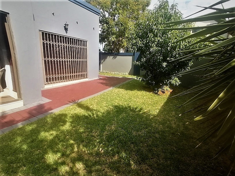 3 Bedroom Property for Sale in Pinehaven Gauteng