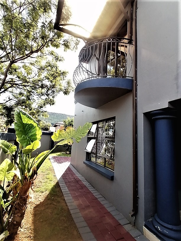 3 Bedroom Property for Sale in Pinehaven Gauteng