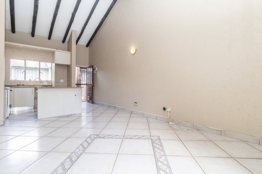 2 Bedroom Property for Sale in North Riding AH Gauteng