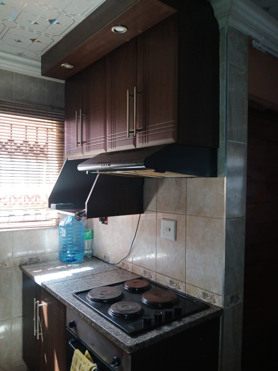 2 Bedroom Property for Sale in Soshanguve VV Gauteng