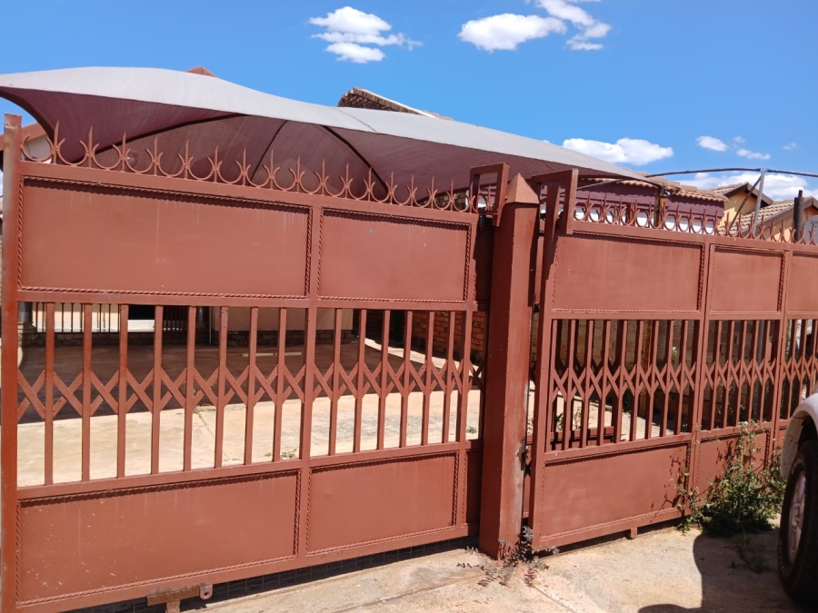 2 Bedroom Property for Sale in Soshanguve VV Gauteng