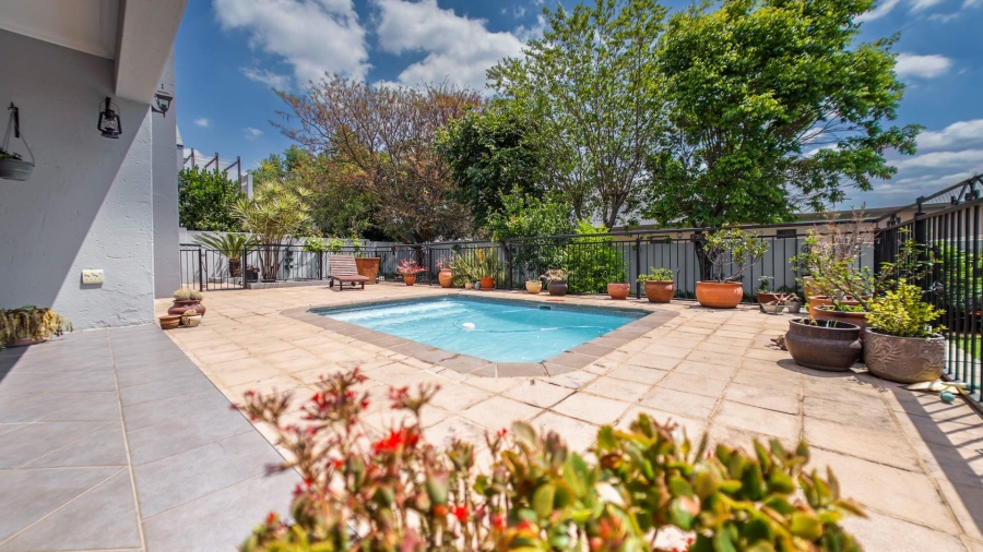 4 Bedroom Property for Sale in Heritage Hill Gauteng