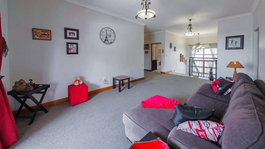 4 Bedroom Property for Sale in Heritage Hill Gauteng