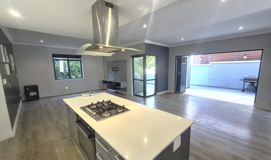 3 Bedroom Property for Sale in Broadacres Gauteng