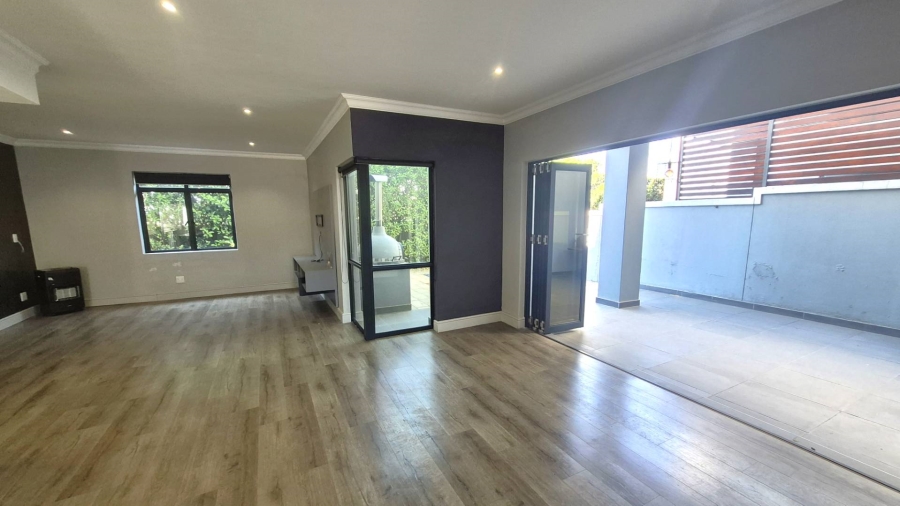 3 Bedroom Property for Sale in Broadacres Gauteng