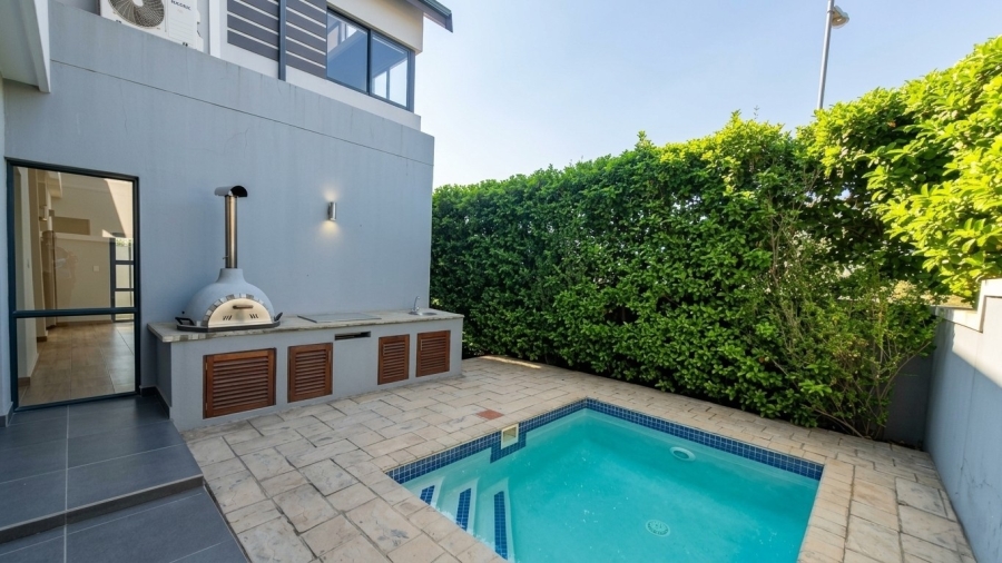 3 Bedroom Property for Sale in Broadacres Gauteng