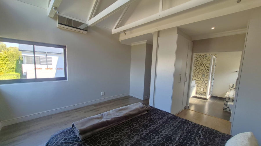 3 Bedroom Property for Sale in Broadacres Gauteng