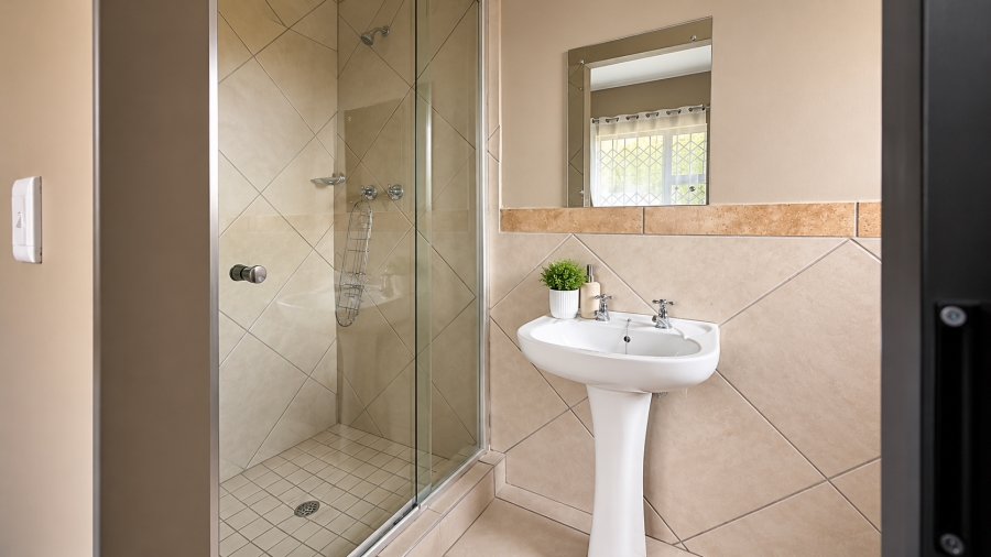 2 Bedroom Property for Sale in Glen Austin AH Gauteng