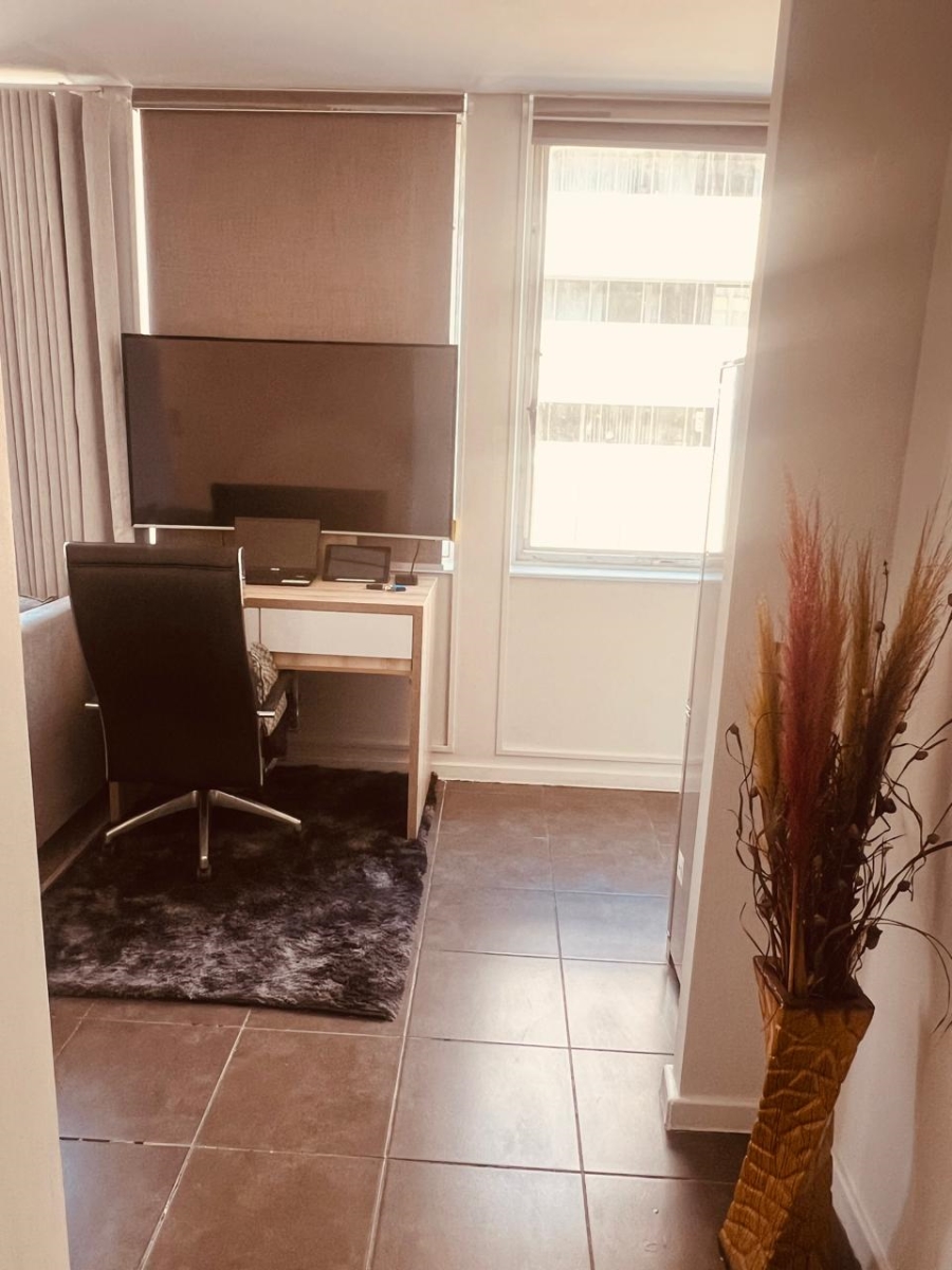 1 Bedroom Property for Sale in Marshalltown Gauteng