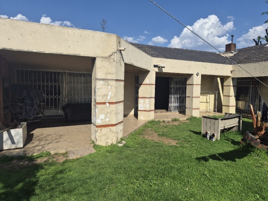 4 Bedroom Property for Sale in Beyerspark Gauteng