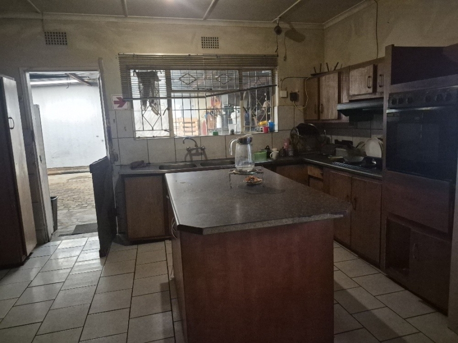 4 Bedroom Property for Sale in Beyerspark Gauteng