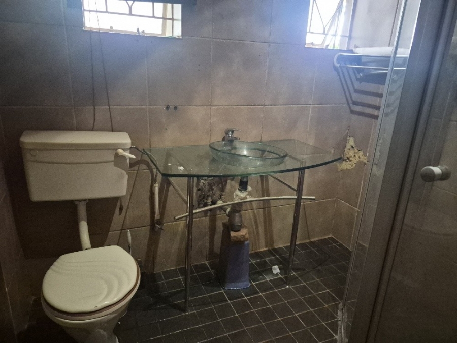 4 Bedroom Property for Sale in Beyerspark Gauteng