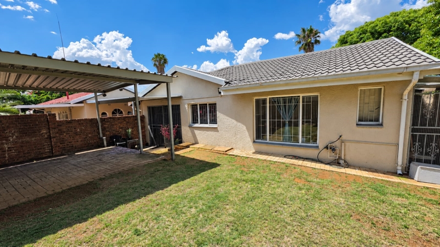 6 Bedroom Property for Sale in Randhart Gauteng